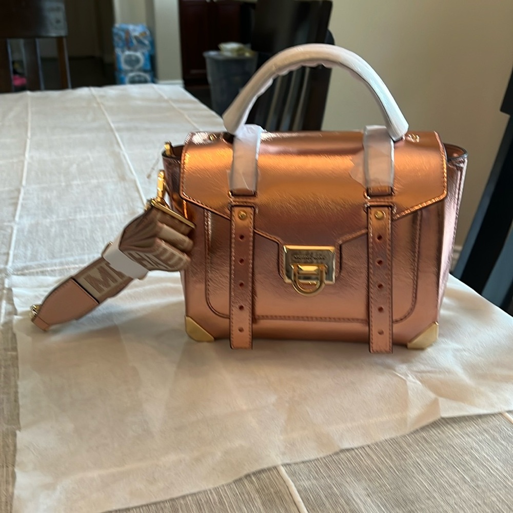 Michael Kors Manhattan in Primrose (like Rose Gold)
